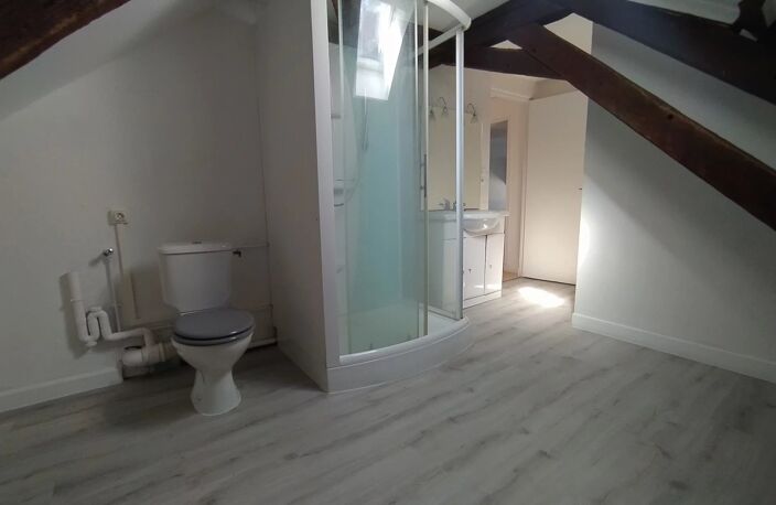 Bien vendu : Appartement  Hirson (02500) — photo 3