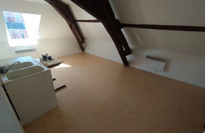 Bien vendu : Appartement  Hirson (02500) — photo 4