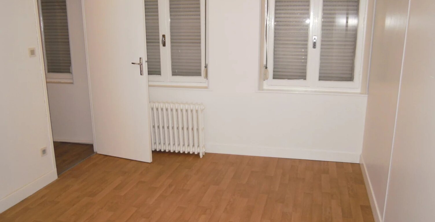 Bien vendu : Appartement  Hirson (02500) — photo 1