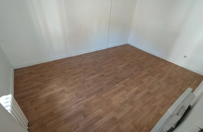 Bien vendu : Appartement  Hirson (02500) — photo 3