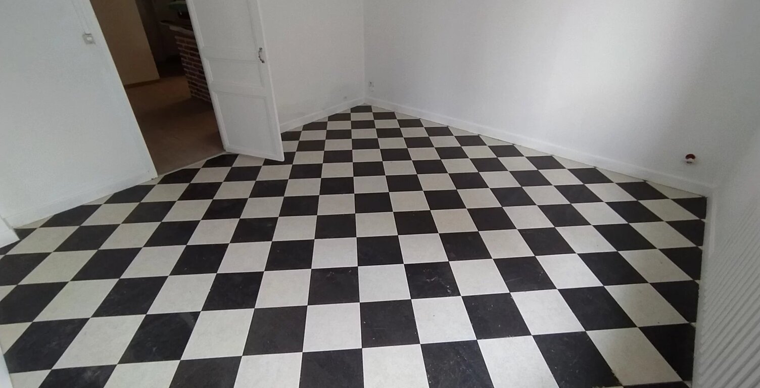 Bien vendu : Appartement  Hirson (02500) — photo 1