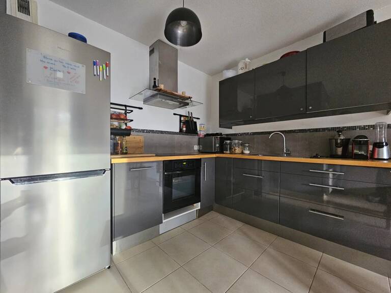 Appartement 2 pièces avec Parking. — photo 1