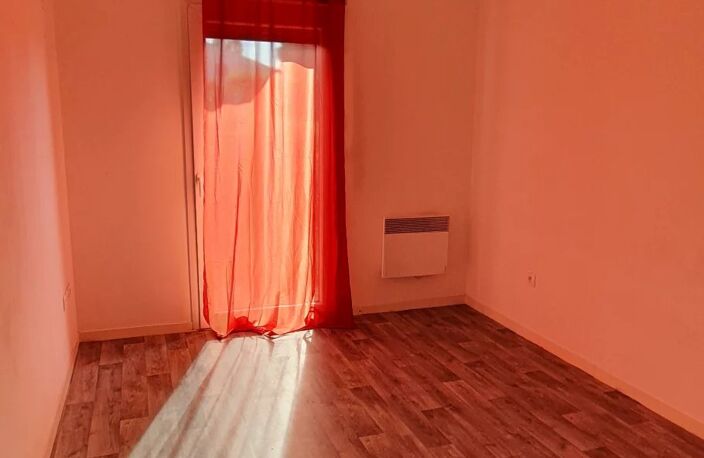 Bien vendu : Appartement  Aulnoye-Aymeries (59620) — photo 3