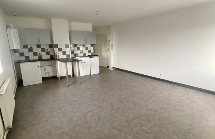 Bien vendu : Appartement  Fourmies (59610) — photo 2