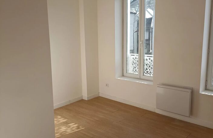 Bien vendu : Appartement  Aulnoye-Aymeries (59620) — photo 2