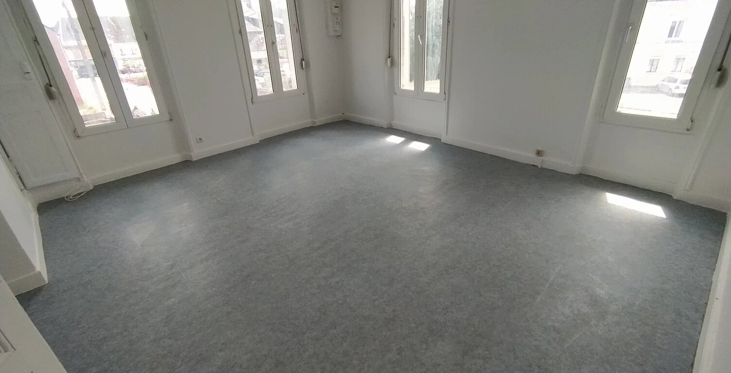 Bien vendu : Appartement  Hirson (02500) — photo 1