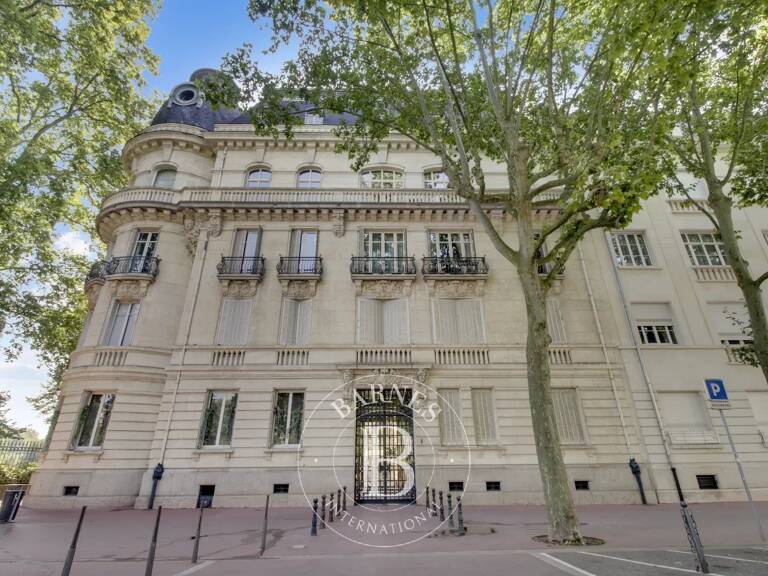 Lyon 6 - Tête D'Or - Appartement rénové et meublé de 80,68 m² - 2 Chambres — photo 1