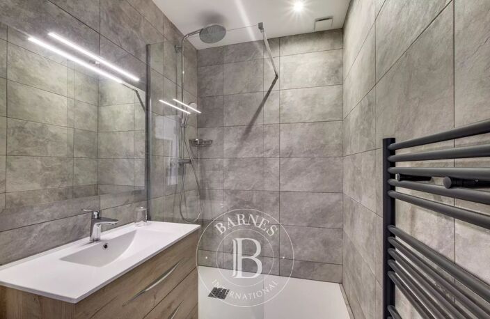 Lyon 6 - Foch - Appartement meublé et rénové de 82,96 m² - Mezzanine - Balcon -  2 Chambres — photo 5