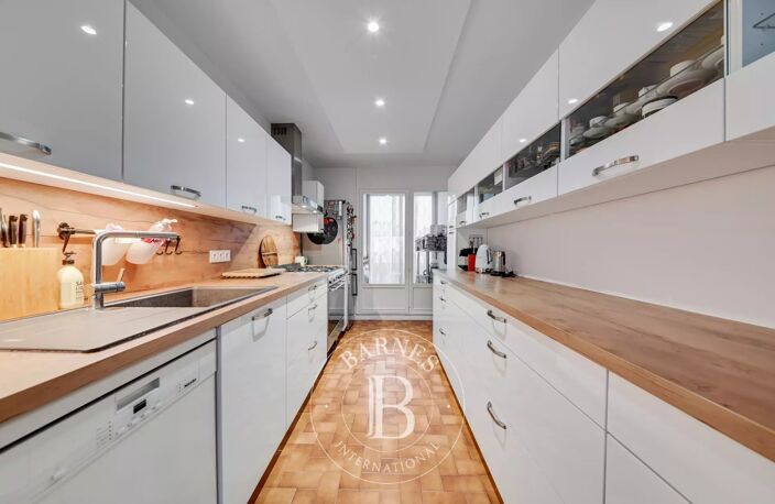Lyon 6 - Massena - Appartement Non-meublé de 99,05 m² - 1 Bureau - 1 Loggia - 1 - Balcon - 2 Chambres — photo 3