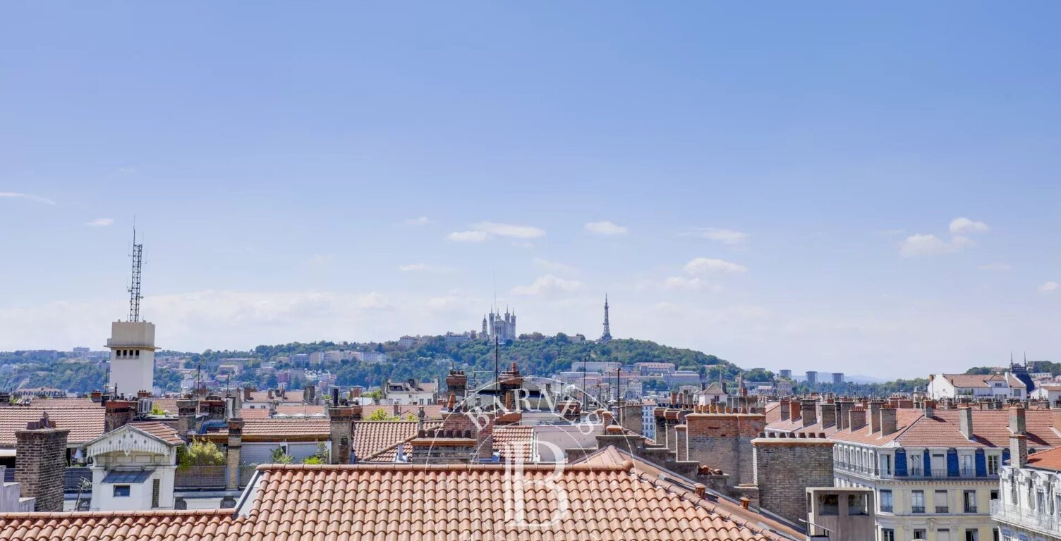 Lyon - Les Halles Paul Bocuse - Appartement rénové de 133,45 m² - 3 Chambres - Balcon — photo 1