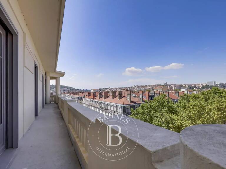 Lyon - Les Halles Paul Bocuse - Appartement rénové de 164,28 m² - 4 Chambres - Balcon — photo 1