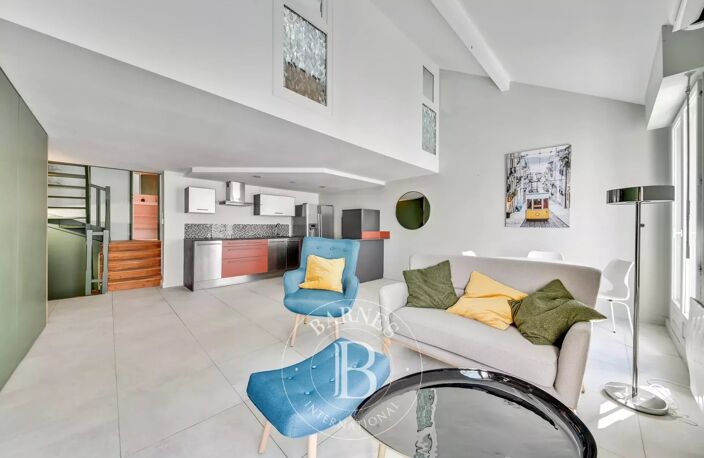 Lyon 2 - Jacobins - Appartement meublé de 64,64 m² - Balcon - 1 Chambre — photo 2