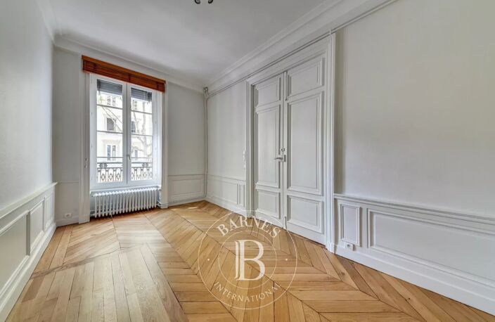 Lyon 6 - Foch - Appartement rénové de 75,74 m² - Cave - 2 Chambres — photo 4