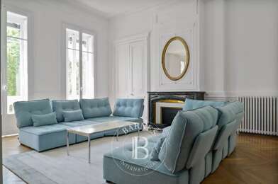 Appartement 4 pièces 3100 €