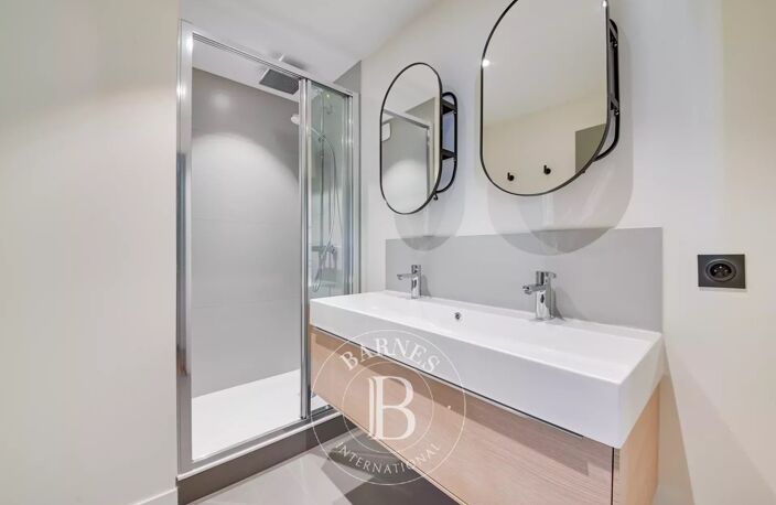 Lyon 2 - Bellecour - Appartement meublé et rénové de 66,45 m² - 2 Chambres — photo 4