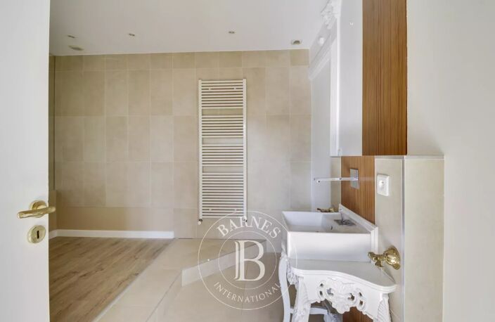 Lyon 2 - Cordeliers - Appartement rénové de 97,83 m² - Grenier - 2 Chambres — photo 5