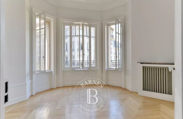 Lyon 6 - Brotteaux - Appartement non-meublé de 141,26 m² - Cave - Grenier - 4 Chambres — photo 3