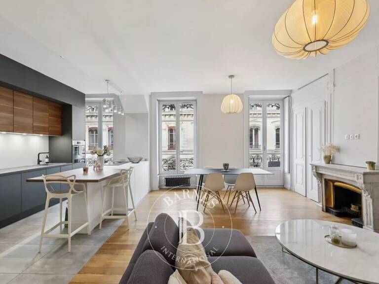 Lyon 2 - Bellecour - Appartement meublé de 81,63 m² - Balcon - 2 Chambres — photo 1