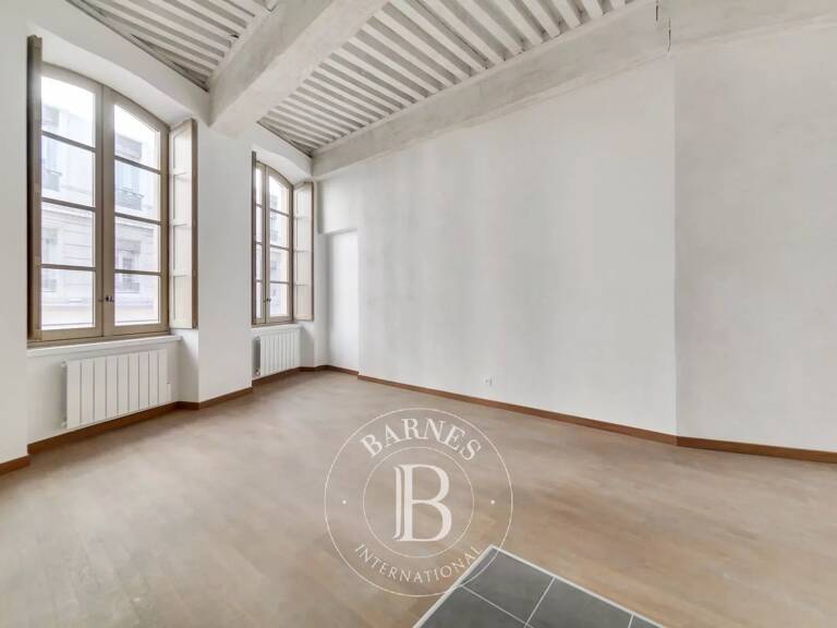 Lyon 2 - Hôtel-Dieu - Appartement de 71 m² - 1 chambre - Cave — photo 1
