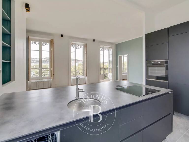 Lyon 3 - Préfecture - Appartement d'exception de 69,17 m² - Balcon - 1 Chambre — photo 1