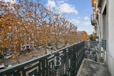 Appartement 3 pièces 2341 €