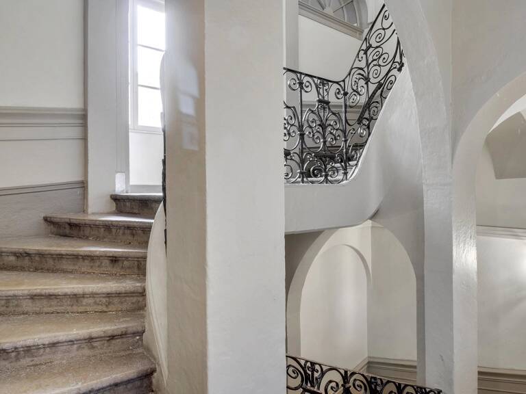 Lyon 2 - Bellecour - Appartement meublé de 104 m²  - 3 Chambres — photo 1