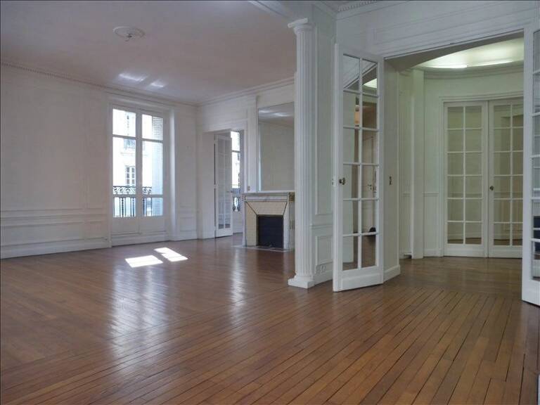 Rue Raynouard — photo 1