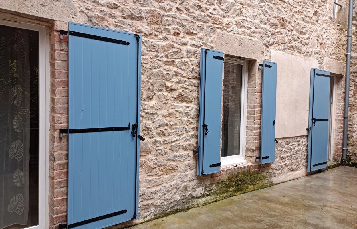 appartement 3 pièces 61 m2 à Sévérac-le-Château (12150)