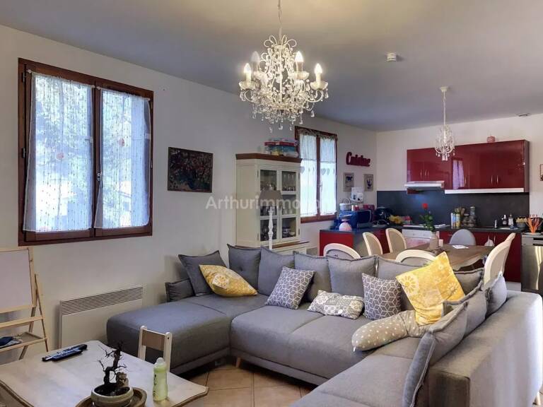 LHUIS — photo 1