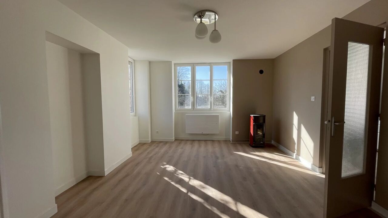 appartement 3 pièces 65 m2 à Lhuis (01680)