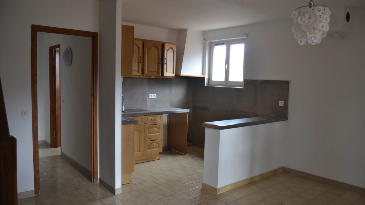 appartement  pièces 54 m2 à Saint-André-les-Alpes (04170)