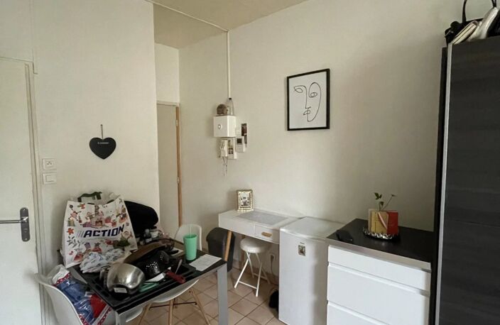 Studio meublé de 19m²  hypercentre de NIORT — photo 4