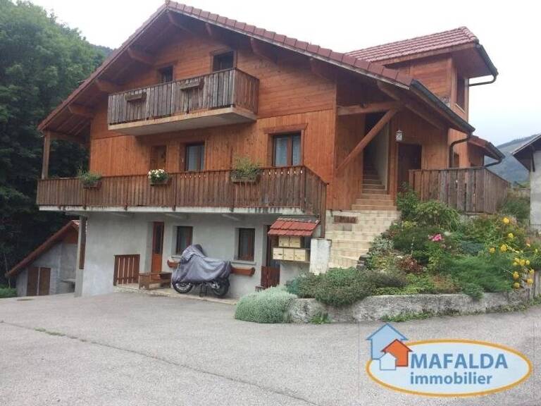 Loyer mensuel : 599€ CC — photo 1