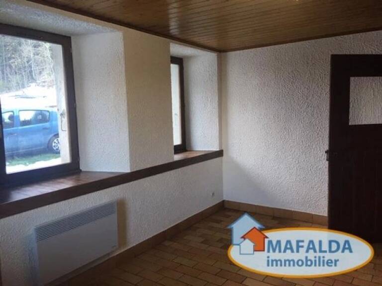 Loyer mensuel : 460 € CC/ mois (TOM ) — photo 1