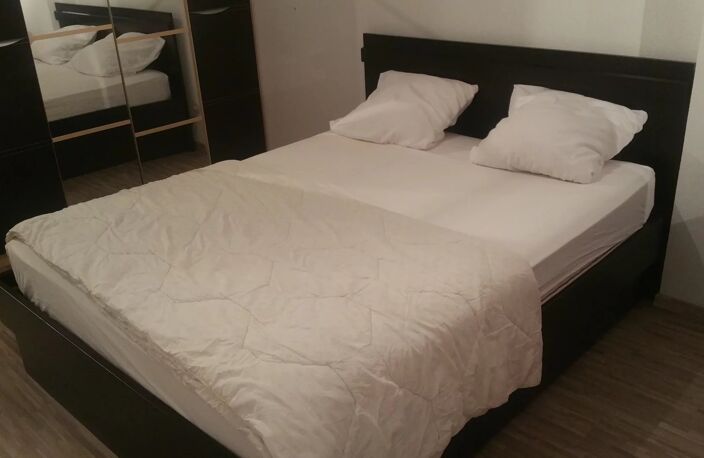 Loyer mensuel : 1250€ CC (1150€ + 100€) — photo 2