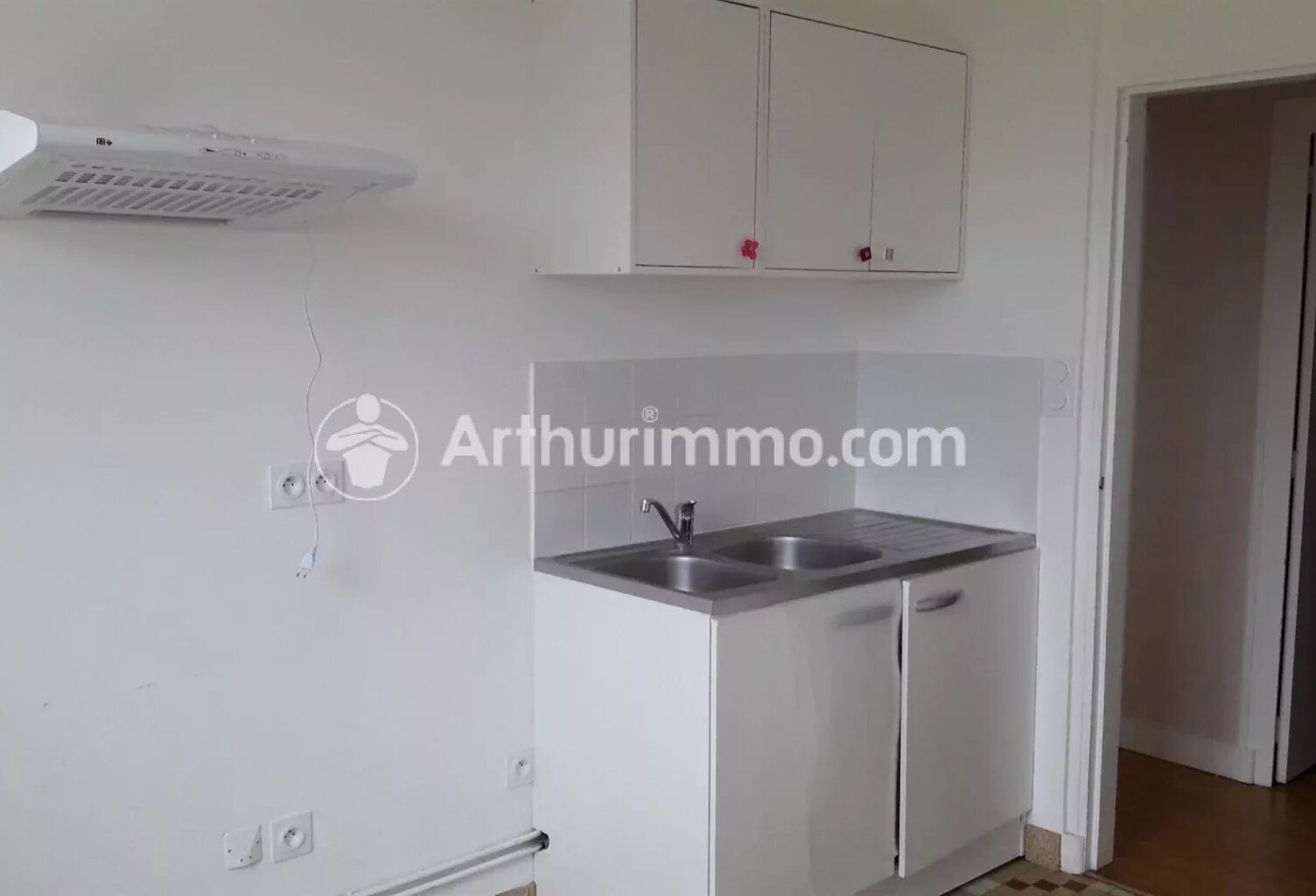 Bien vendu : Maison 500 m² Neuvic (24190) — photo 1