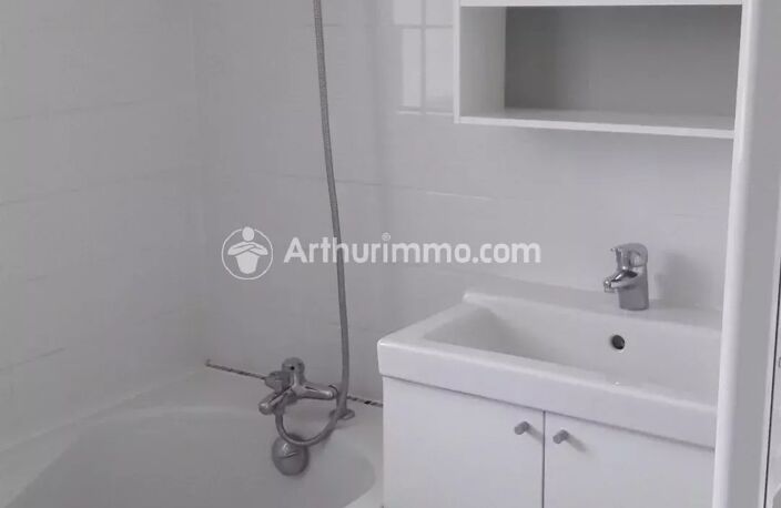 Bien vendu : Maison 500 m² Neuvic (24190) — photo 4