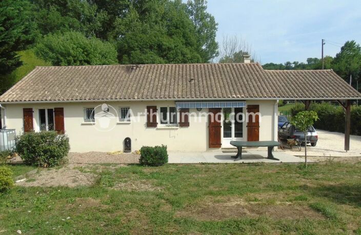 Bien vendu : Maison 3200 m² Saint-Germain-du-Salembre (24190) — photo 2