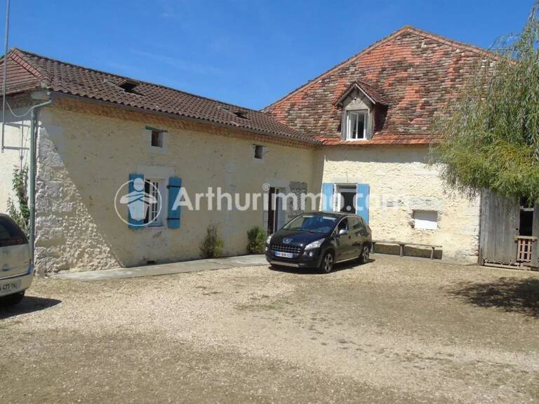 Maison 7 pièces  à vendre 3500 m² — photo 1