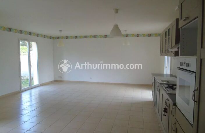 Bien vendu : Maison 1400 m² Annesse-et-Beaulieu (24430) — photo 4