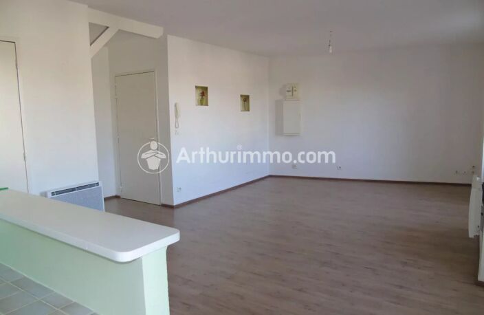 Bien vendu : Appartement 60 m² Saint-Astier (24110) — photo 2