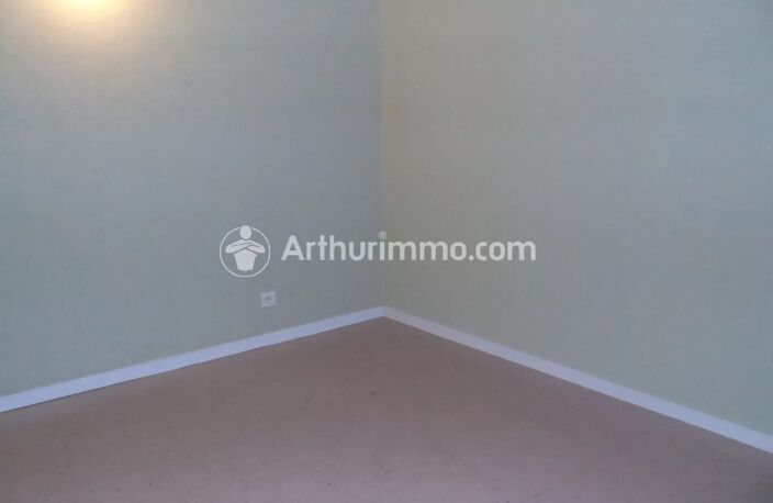 Bien vendu : Appartement 60 m² Saint-Astier (24110) — photo 5