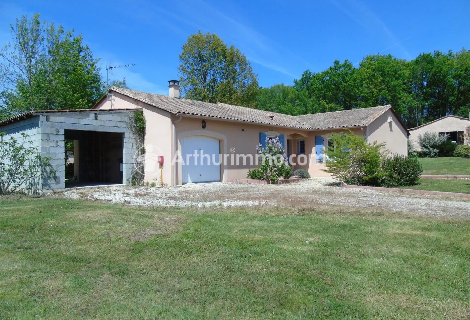 Bien vendu : Maison 1794 m² Saint-Astier (24110) — photo 1
