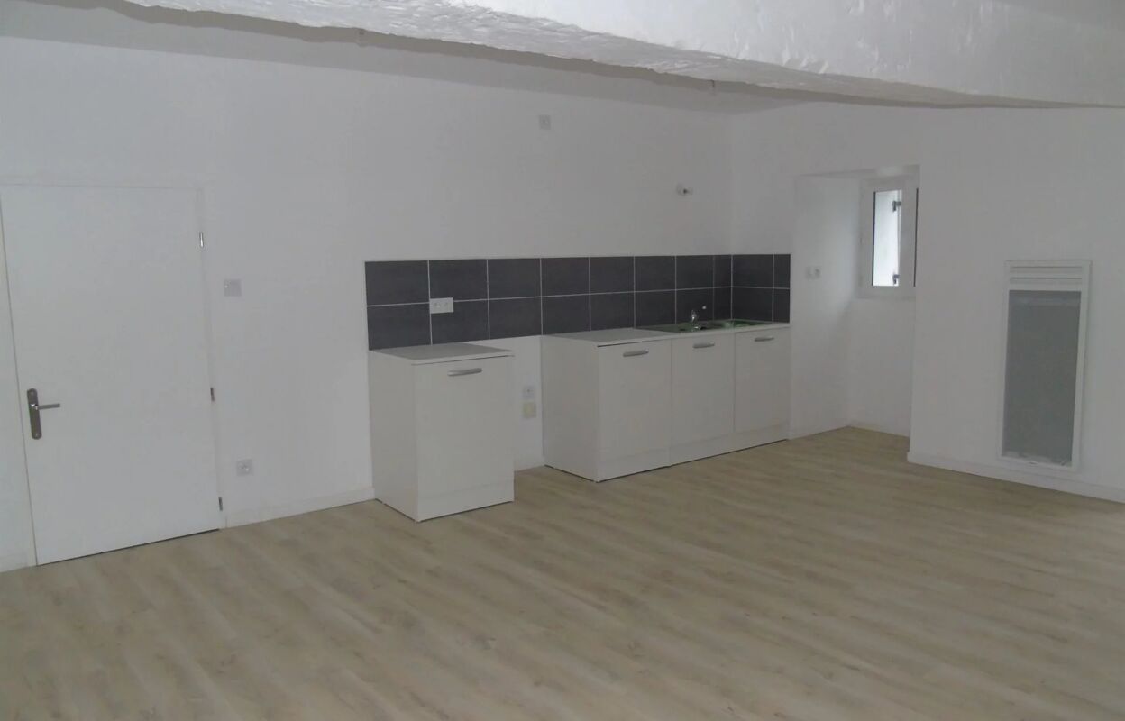 appartement 2 pièces 41 m2 à Saint-Aquilin (24110)