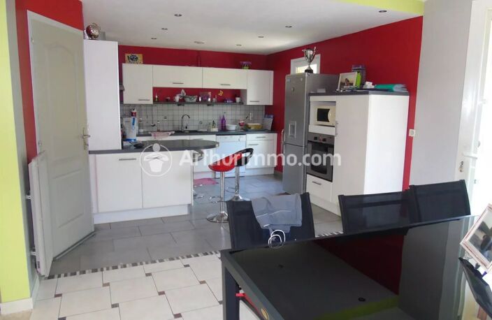 Bien vendu : Maison 2050 m² Neuvic (24190) — photo 5