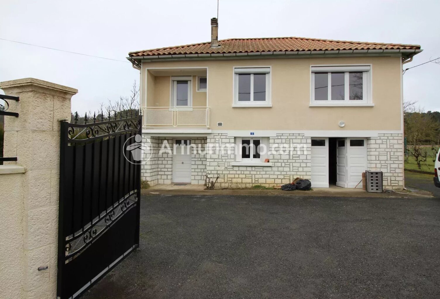 Bien vendu : Maison 67 m² Neuvic (24190) — photo 1