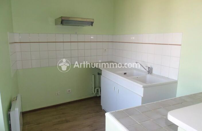 Bien vendu : Appartement 60 m² Saint-Astier (24110) — photo 3