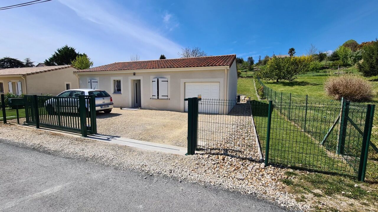 maison 4 pièces 646 m2 à La Chapelle-Gonaguet (24350)