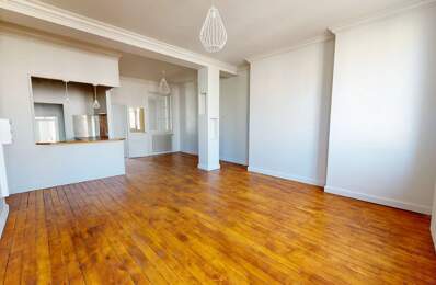 APPARTEMENT T4 EN HYPER CENTRE VILLE — photo du bien