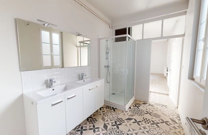 APPARTEMENT T4 EN HYPER CENTRE VILLE — photo 5